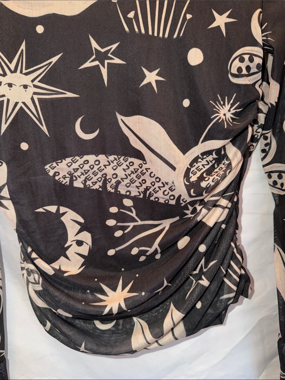 Farm Rio Black & Cream Celestial Long Sleeve Top, SZ M, PTP 16”, (T1-360) - Picture 11 of 15